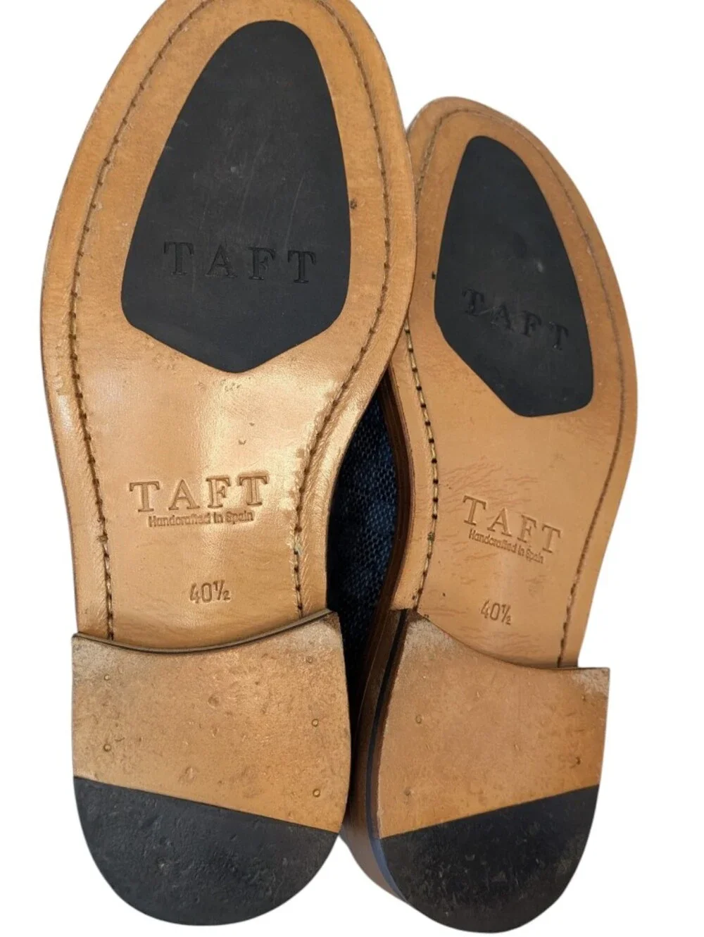 Taft Fitz Navy Loafers feature a blue checkered jacquard upper ... Size 8.5